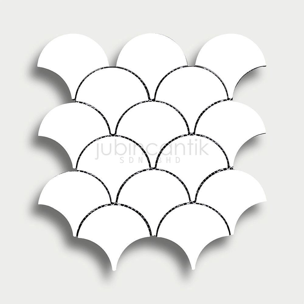 Hover image for FISHSCALE XL WHITE - MOSAIC